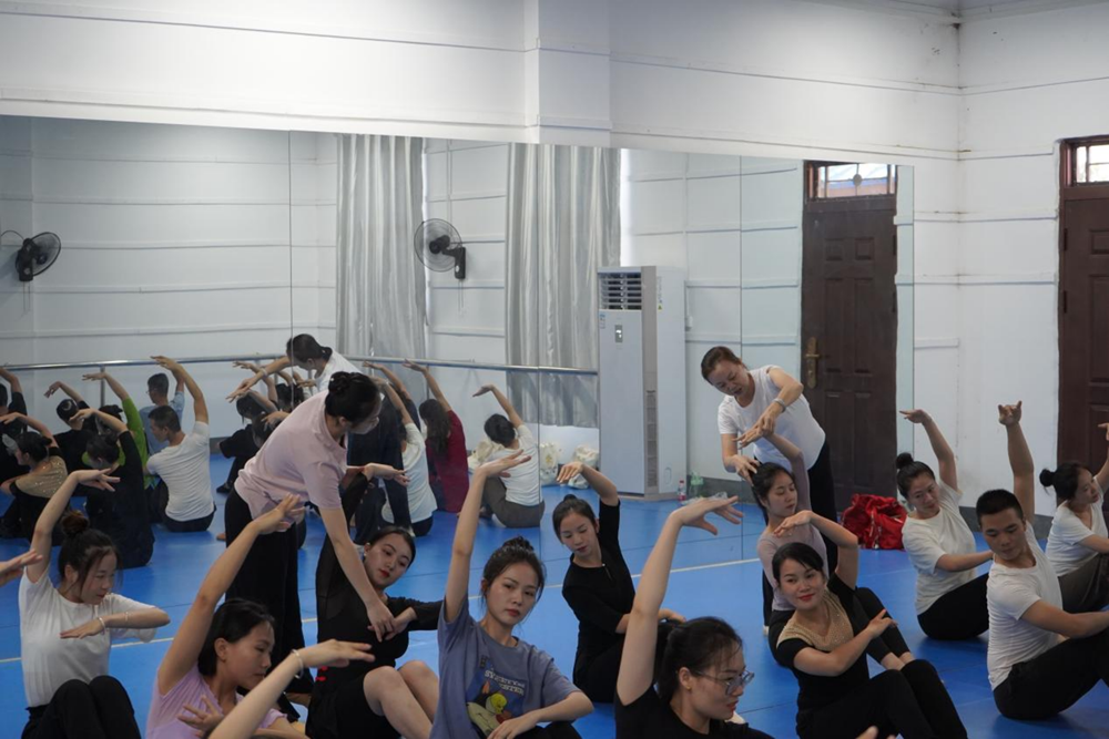 70d7783442bd4d2d86ed5184de40388e.png 70d7783442bd4d2d86ed5184de40388e.png